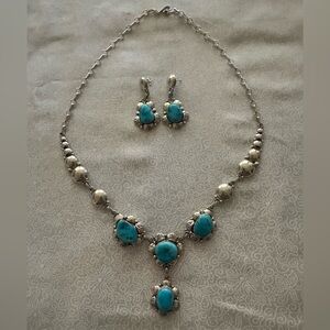 Stunning!! Sterling Silver & Navajo Turquoise Necklace & Earring set